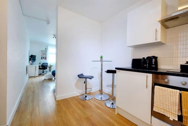 1 bed studio, Oxford Street, City Centre, Leicester, LE15XA - Image 8